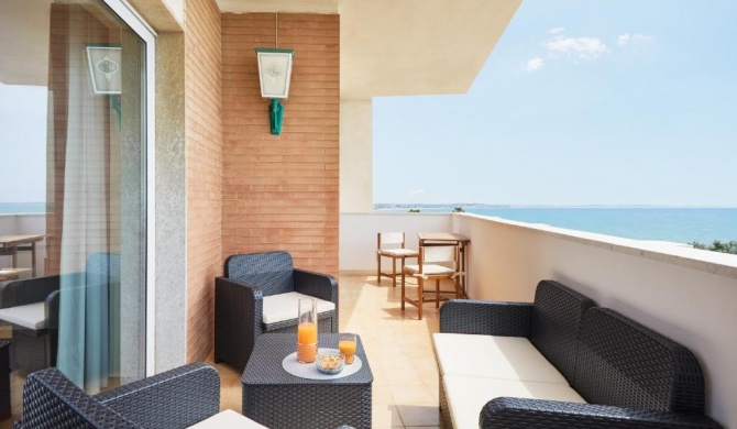 Orizzonte Casesicule, Fantastic Sea View with Balcony and Big Windows, Wi-Fi