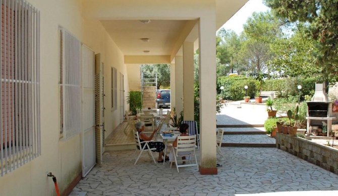 Villa con piscina e campo da tennis