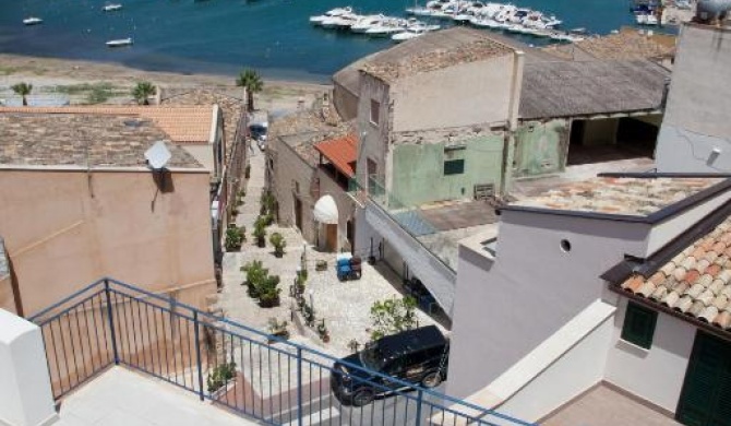 La TERRAZZA sul PORTO