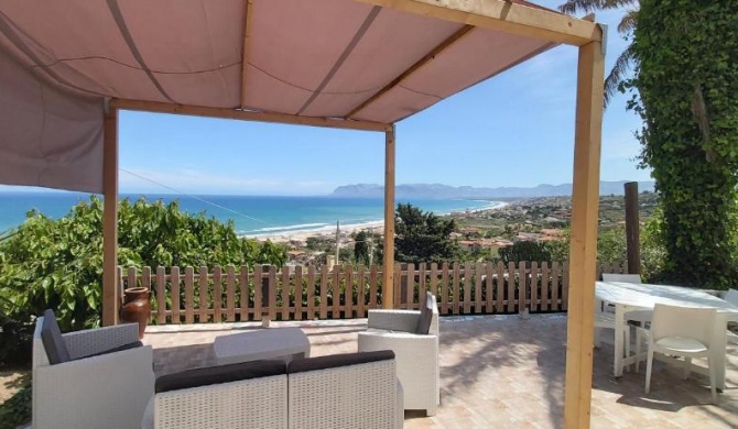 Villa Anna, con patio vista mare