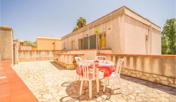 Stunning home in Castelvetrano with WiFi and 2 Bedrooms