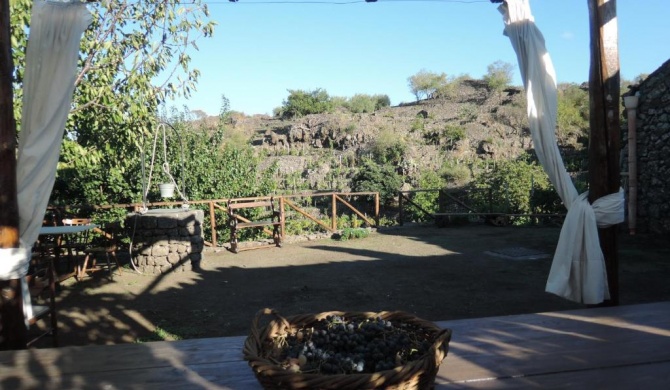 Rural House Etna