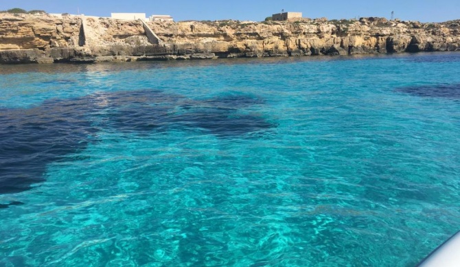 Favignana Margothouse white blue arancio